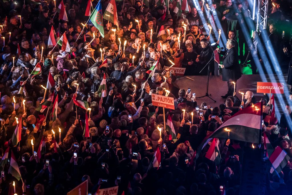 Eger Orbán Viktor országjárása