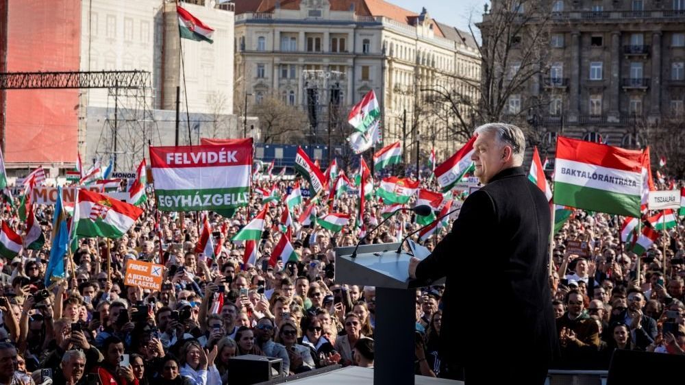 Orbán Viktor nagy csatára számít Brüsszelben