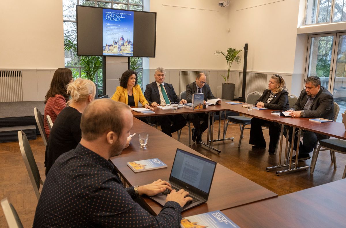 KINCS - Polgári Szemle sajtótájékoztató