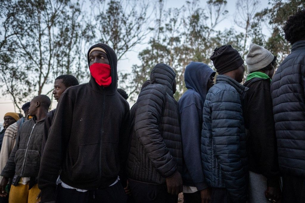 500 000 és 700 000 közötti migráns kapna tartózkodási engedélyt a spanyol tervek szerint