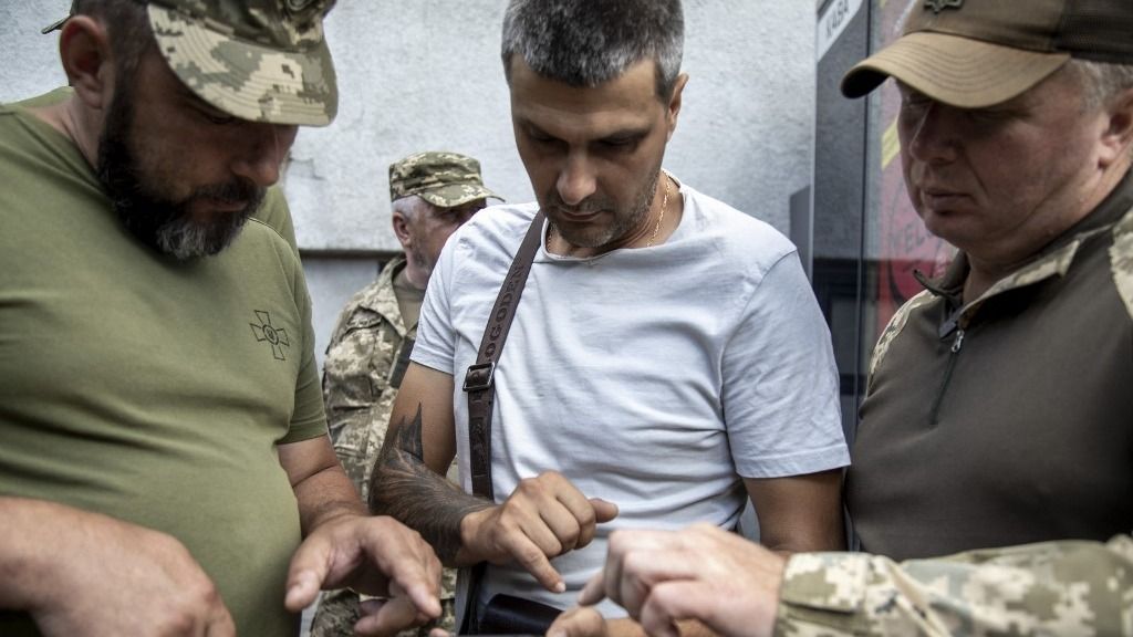 Az ukrán polgárság számára saját katonáik jelentik az igazi veszélyt