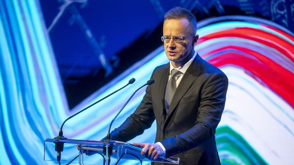 Szijjártó Péter szerint most látszik igazán az elmúlt évek eredménye + videó