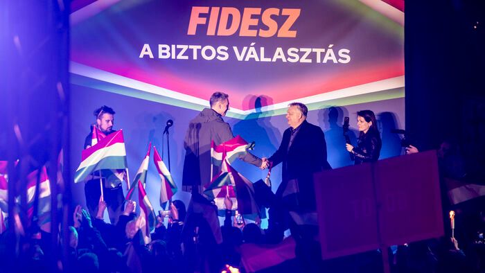 Orbán Viktor országjárás Esztergom
kampány
választás
Lázár János