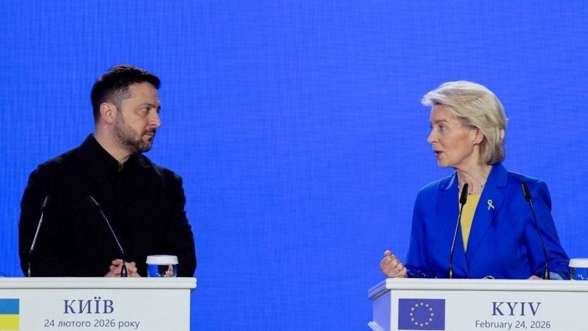 Zelenszkij nagy terveket szövöget a magyarországi választásokra