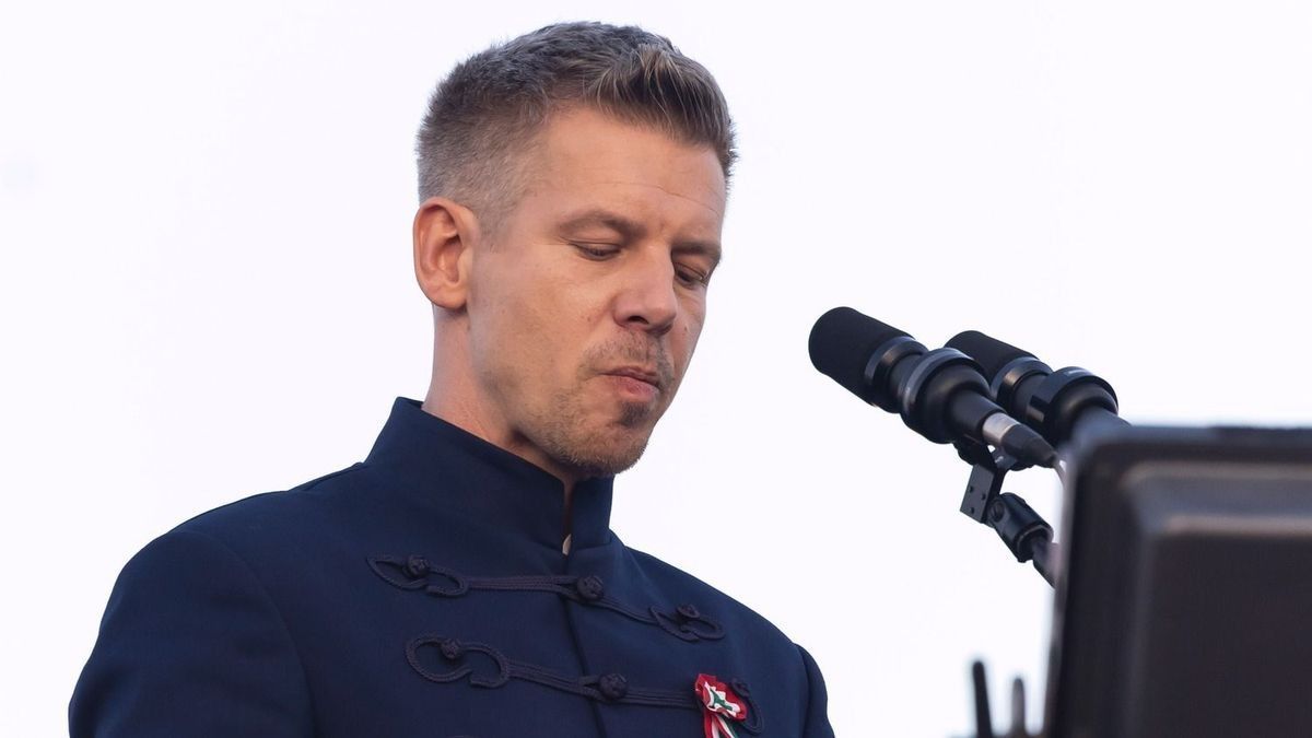 Látványosan sokat foglalkoznak Magyar Péterrel
