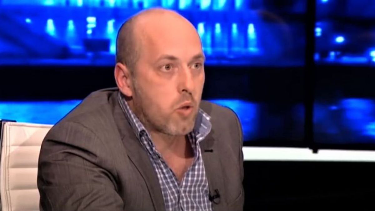 „Az emberiség hőse” – így méltatta Zelenszkijt a Népszava újságírója