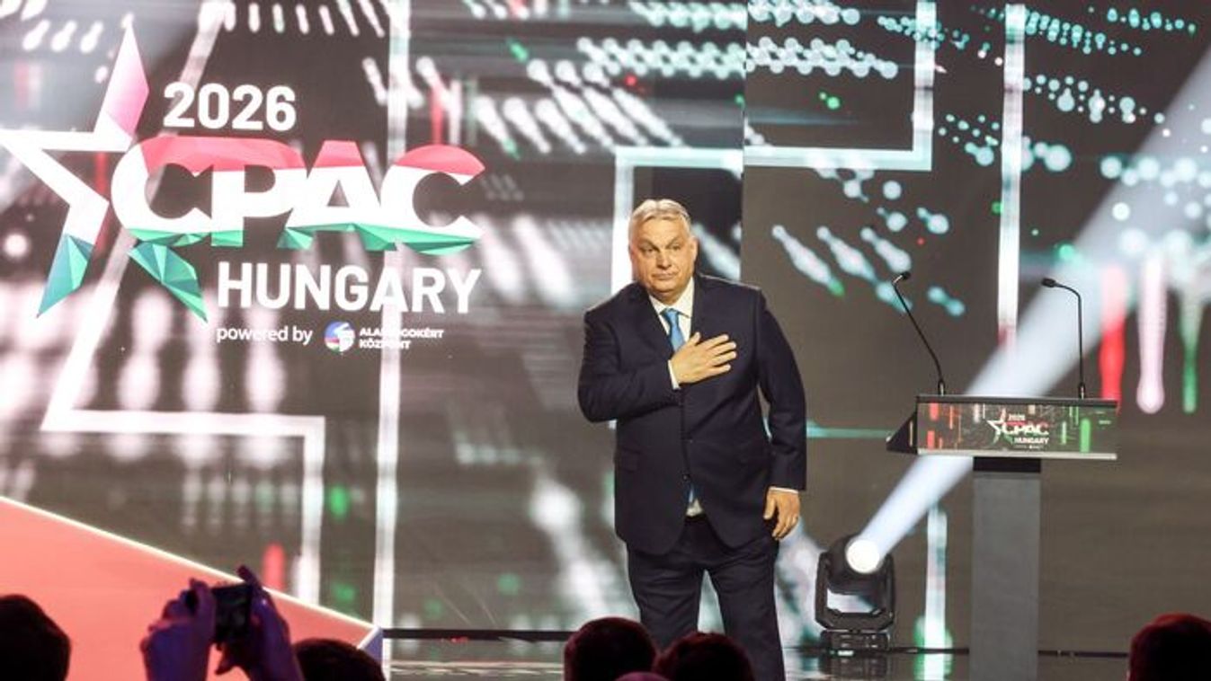 Hungarian Prime Minister Viktor Orban on the podium of CPAC Hungary (Photo: Istvan Mirko)