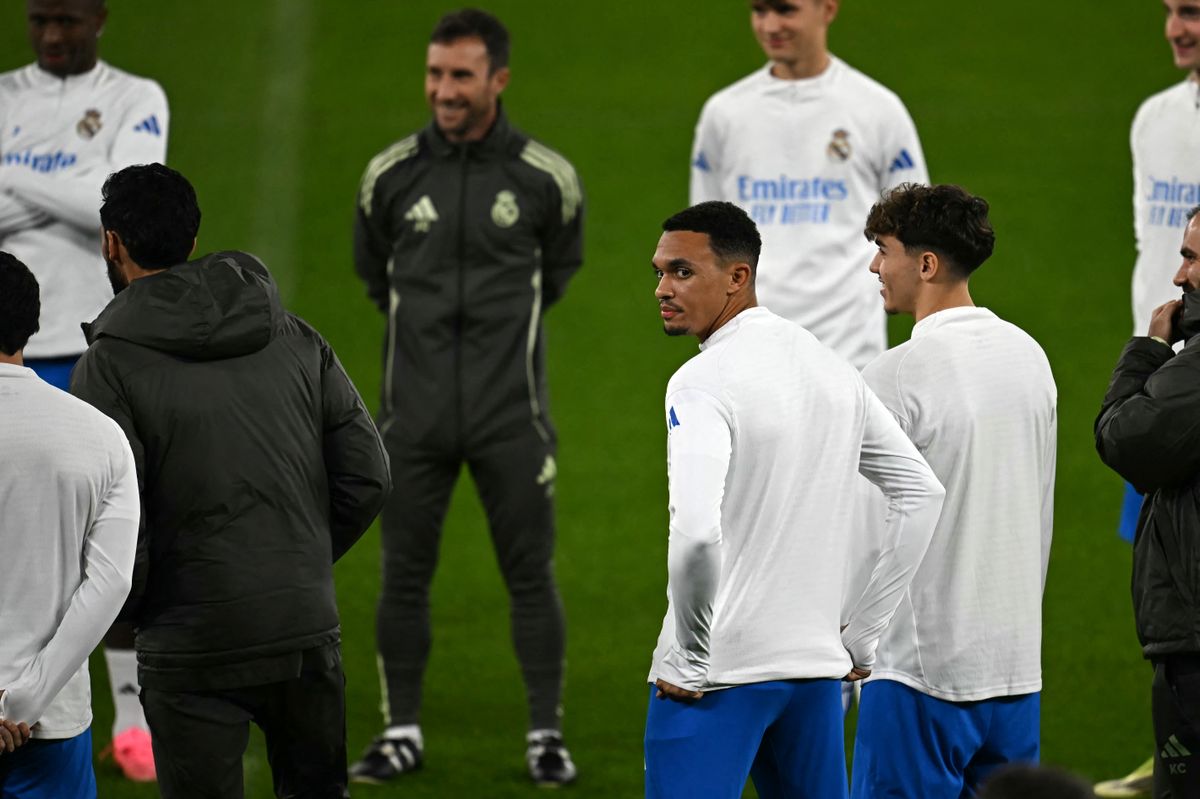 Alexander-Arnold talán éppen erre az edzésre érkezett meg késve