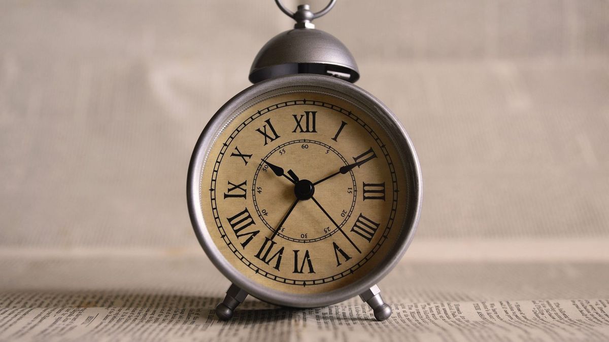 Ébresztőóra nélkül: így ébredtek az emberek az ipari forradalom előtt