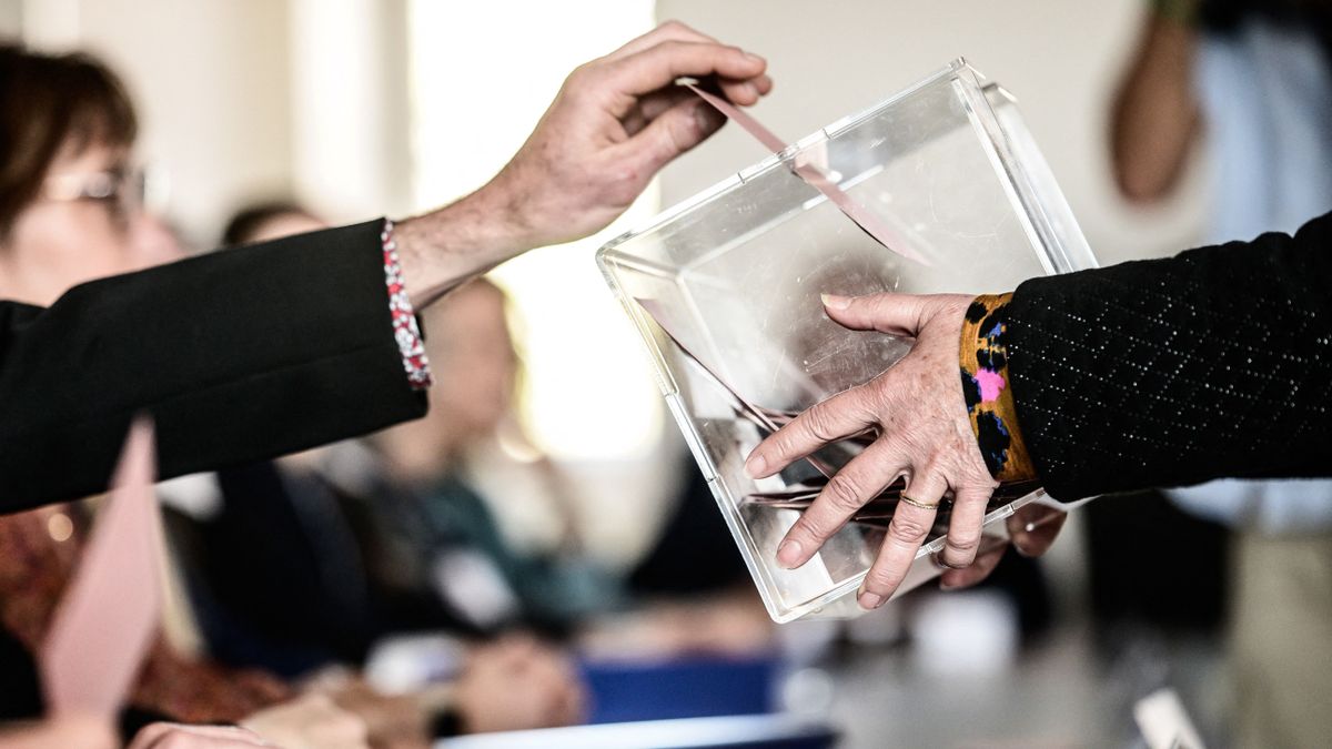 Megkezdődött Franciaországban a helyhatósági választások második fordulója