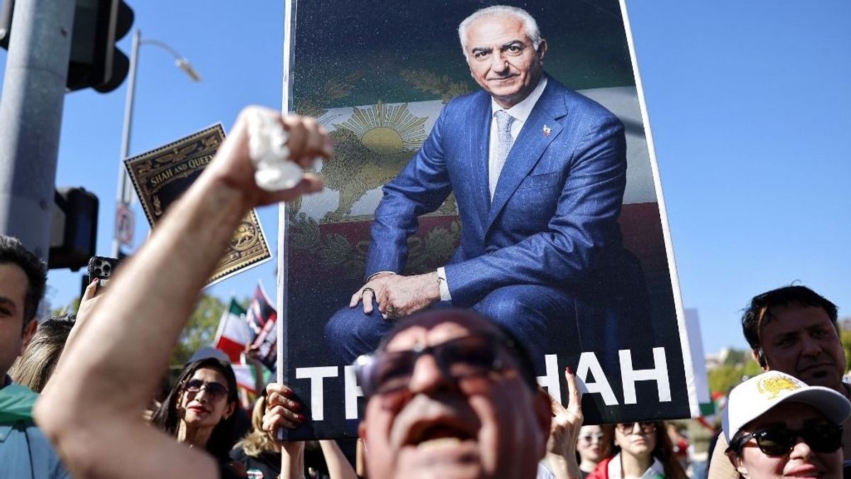 Iráni koronaherceg: Összeomlóban a rendszer, az emberek készen állnak a változásra