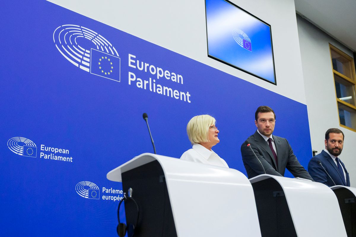 A Patrióták hét pontos nyilatkozattal üzentek az EU-csúcs előtt 