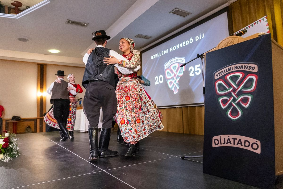 Szellemi Honvédő Díjátadó
CÖF