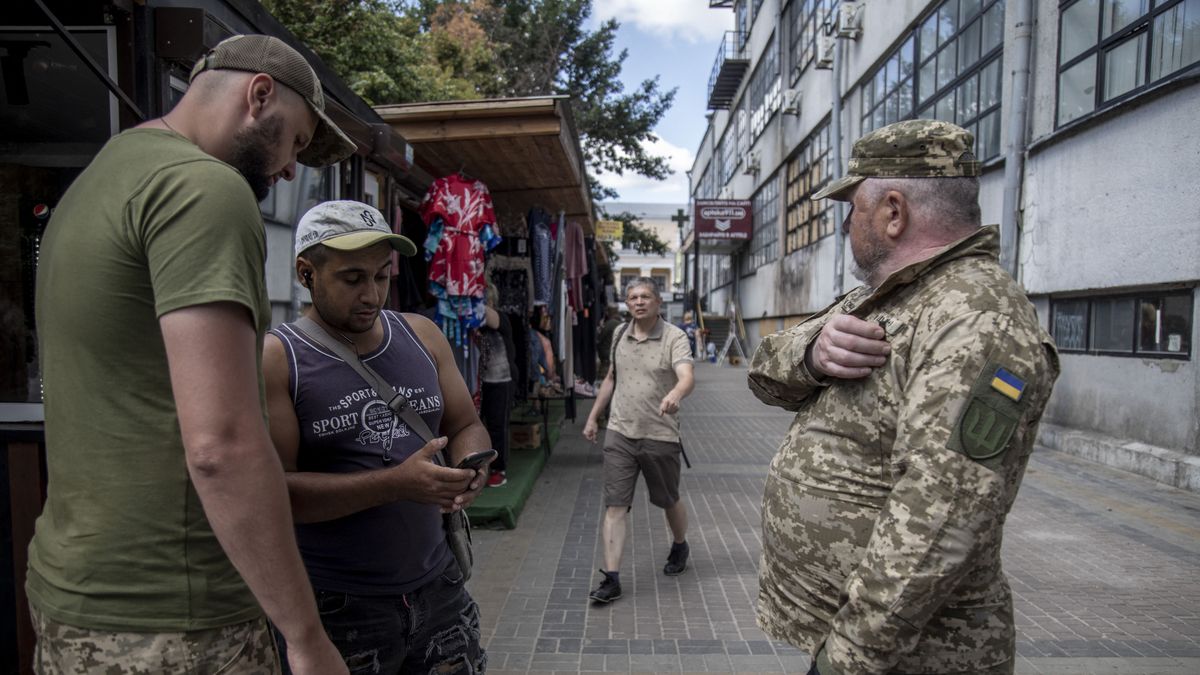 Az emberrablók már a fegyverüket sem félnek bevetni