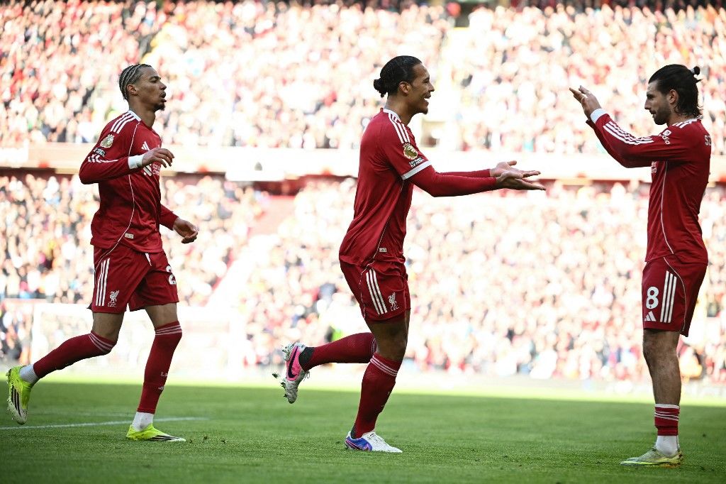 Virgil van Dijk köszöni a gólpasszt Szoboszlainak: a Liverpool jelenlegi és jövőbeni csapatkapitánya?