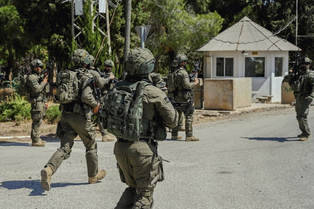 Az izraeli hadsereg (IDF) közlése szerint pénteken csapást mért a Hezbollah fegyvereseire Dél-Libanonban (Fotó: AFP)