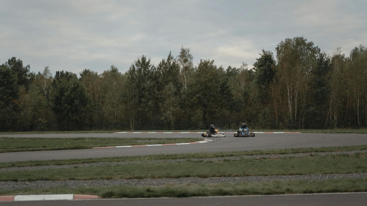 Jókat versenyezgetett a veszprémi gokartpályán a család, a sorscsapás minden előjel nélkül érkezett