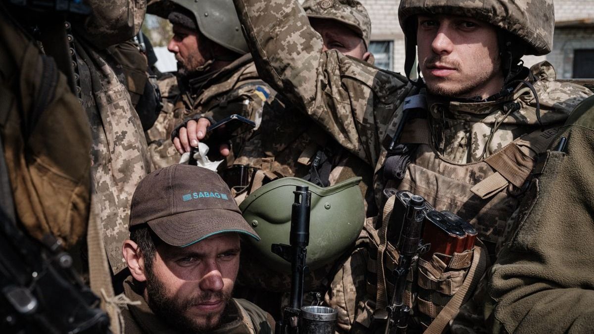 Szijjártó Péter a hadifogságba került magyar ügyéről: Minden érintettért, mindent megteszünk