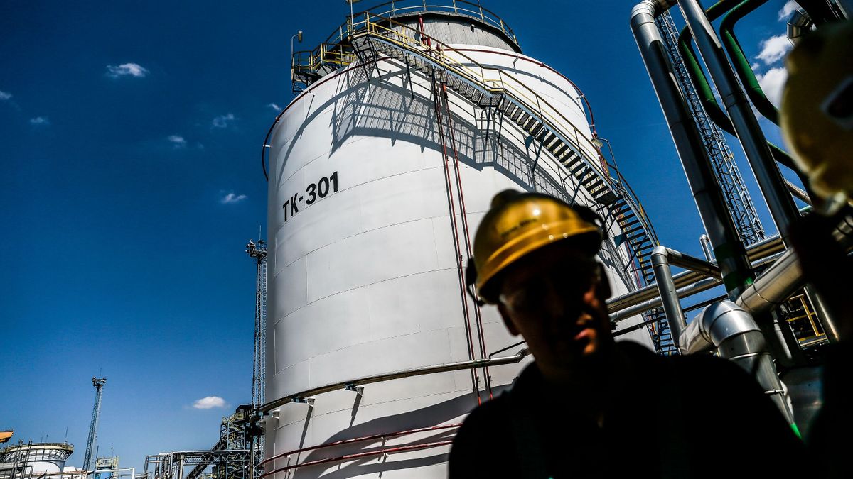 Orbán Viktor: Óriási csatát kell vívnom Zelenszkij elnökkel + videó