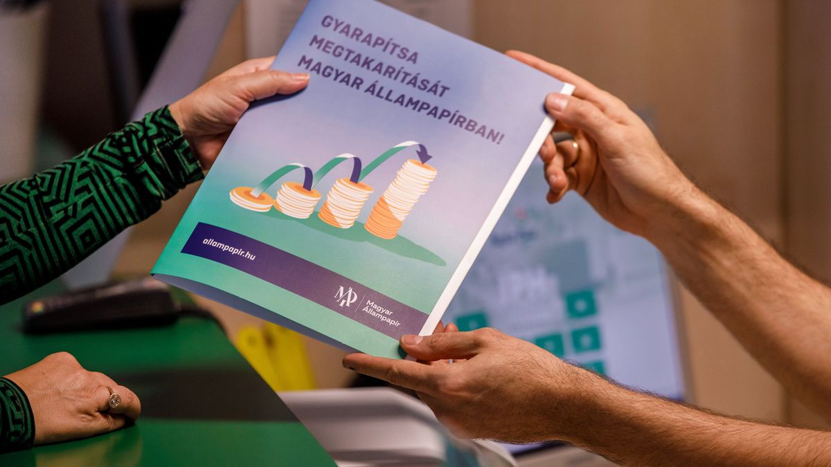 Megtakarításaik nagy részét ide lapátolják a magyarok