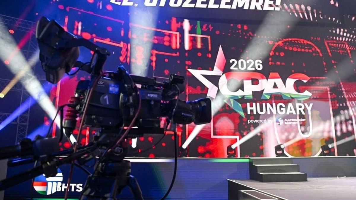 Eduardo Bolsonaro és Zbigniew Przybylowski Kovács Istvánnal beszélgetett