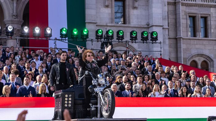 Kossuth tér március 15.