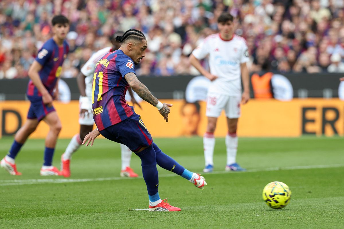 Raphinha két 11-est is értékesített a Barcelona–Sevilla mérkőzésen