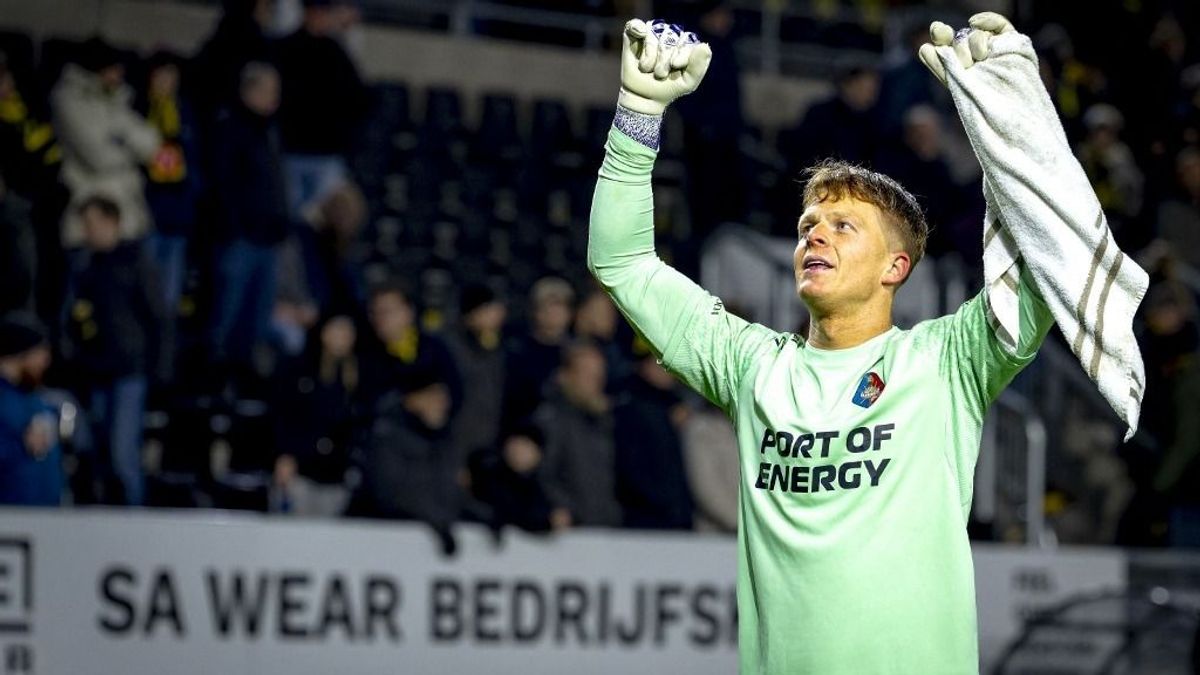 Márciusi bajnoki cím? Koeman és Seedorf is mindent megtett a rekorddöntés ellen