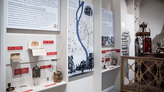 Fő a kávé kiállítás megnyitója