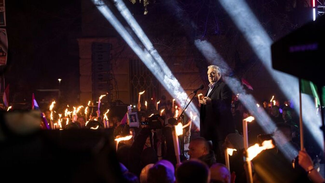 PM Viktor Orban at a campaign event in Dunaujvaros (Photo: PM's Communications Department)