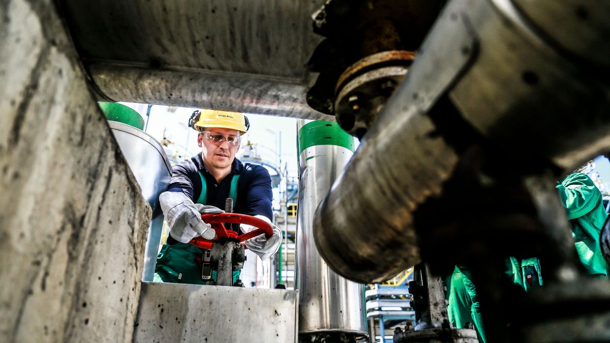 Olajellátás: közös közleményt adott ki a MOL Csoport és a Slovnaft