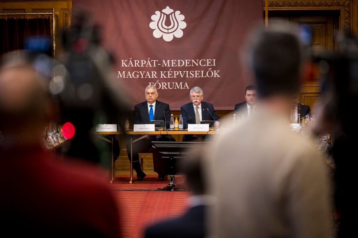 KMKF: semmilyen körülmények között nem szabad engedni a zsarolásnak! (Fotó: MTI)