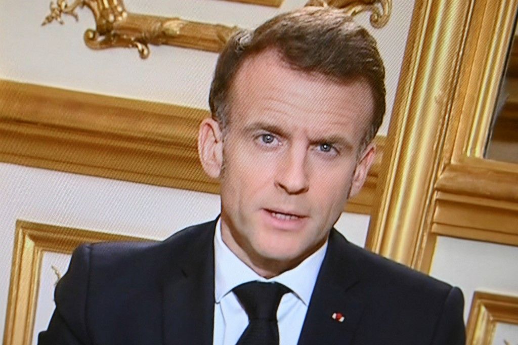 Macron hangsúlyozta: Franciaország mély megrendüléssel tiszteleg a katona emléke és áldozata előtt