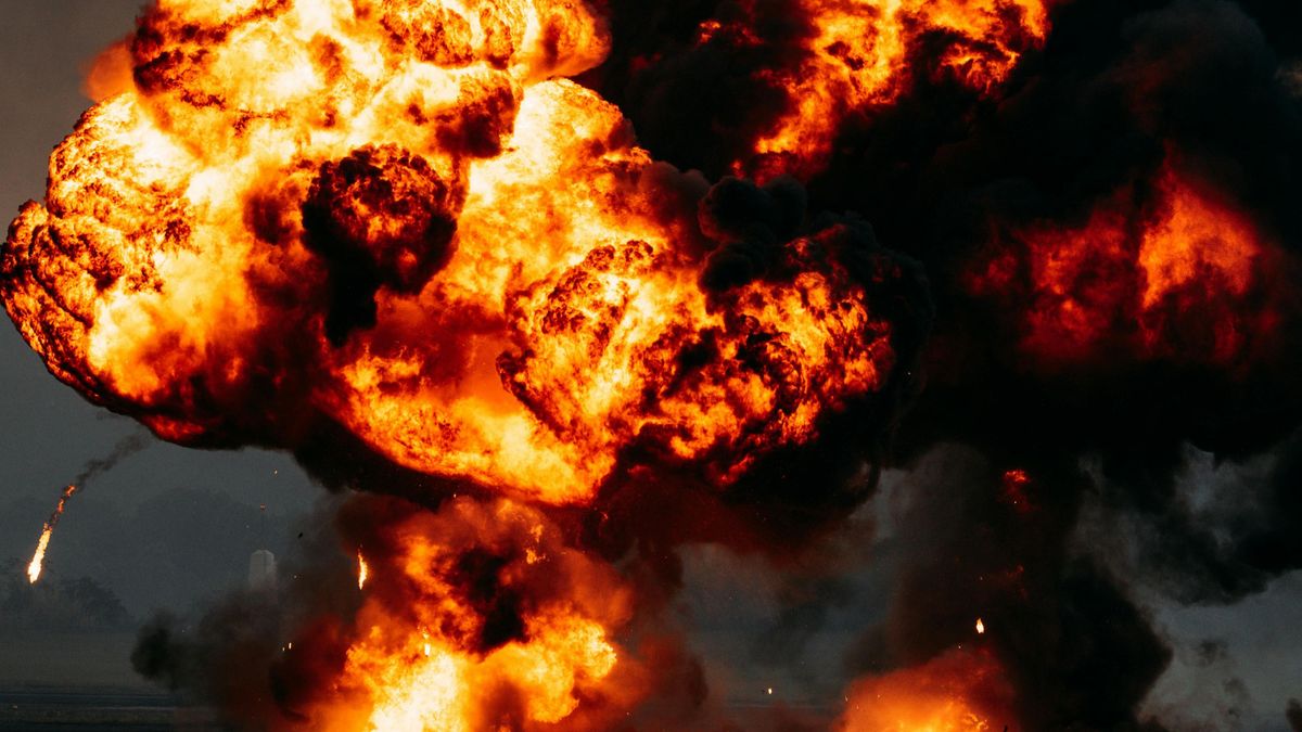 Legkevesebb két ember meghalt, miután robbanás történt egy tatárföldi petrolkémiai gyárban