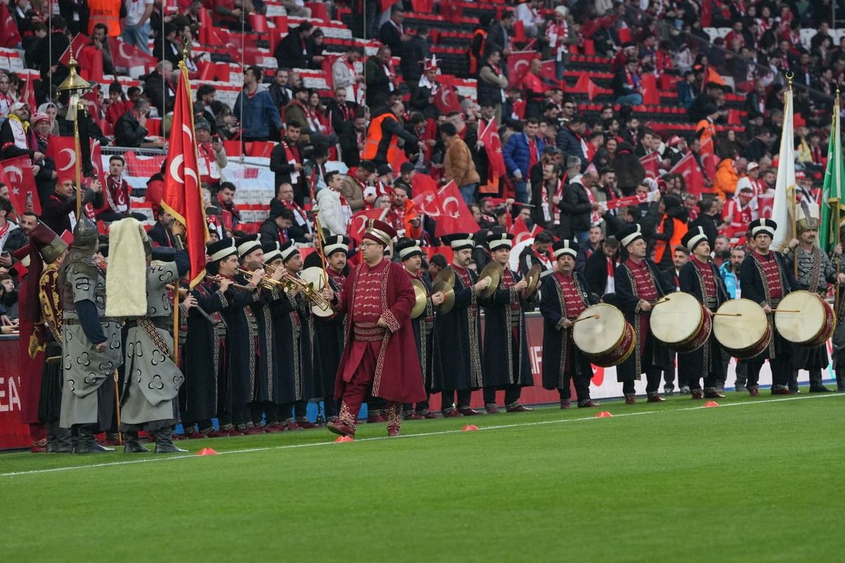 Arda Güler és társai megkapták a biztatást a Törökország–Románia vb-pótselejtezőre
