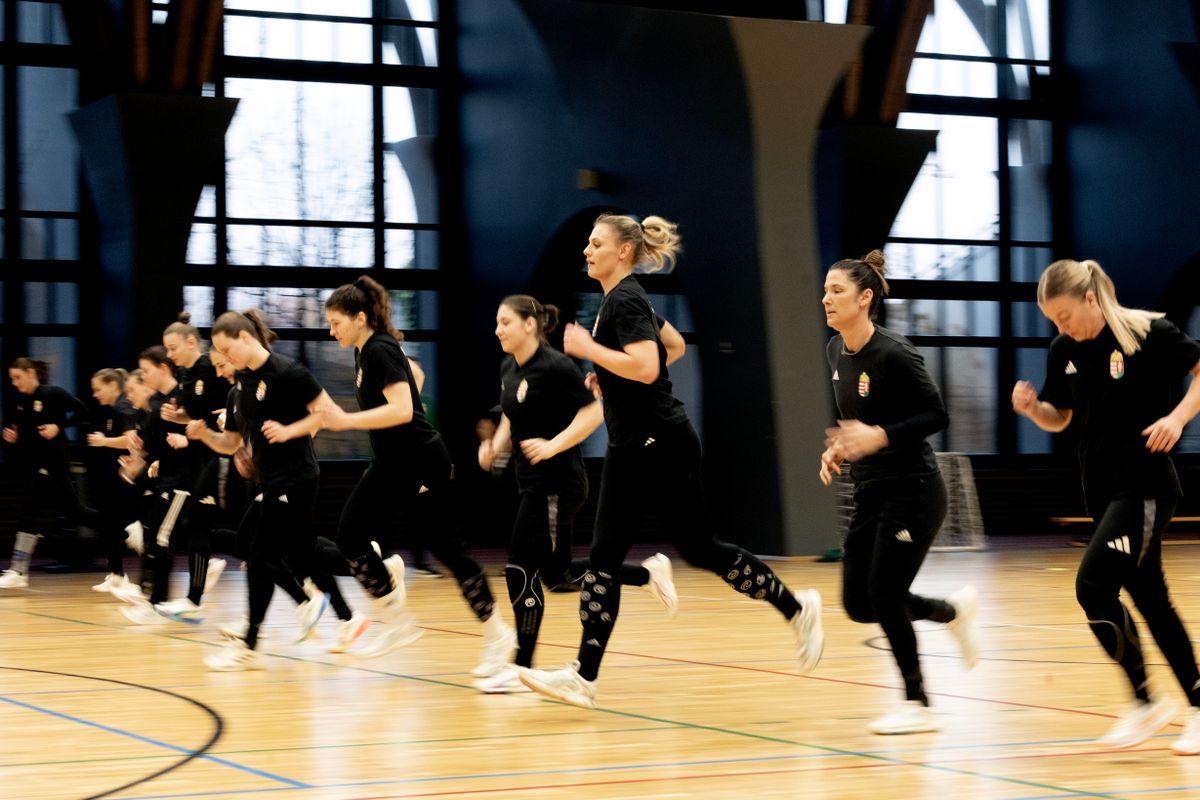 A decemberi női kézilabda világbajnokság után először találkozott a magyar válogatott