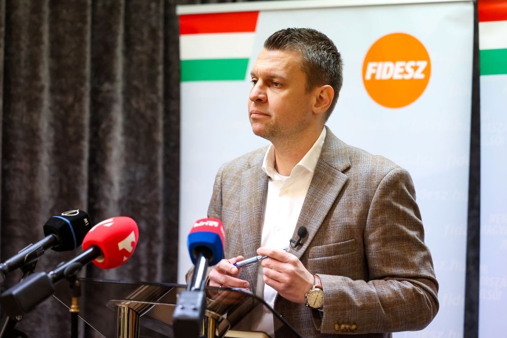 Menczer Tamás, a Fidesz-KDNP kommunikációs igazgatója közösségi oldalán reagált az ukrán külügyminisztérium kijelentésére