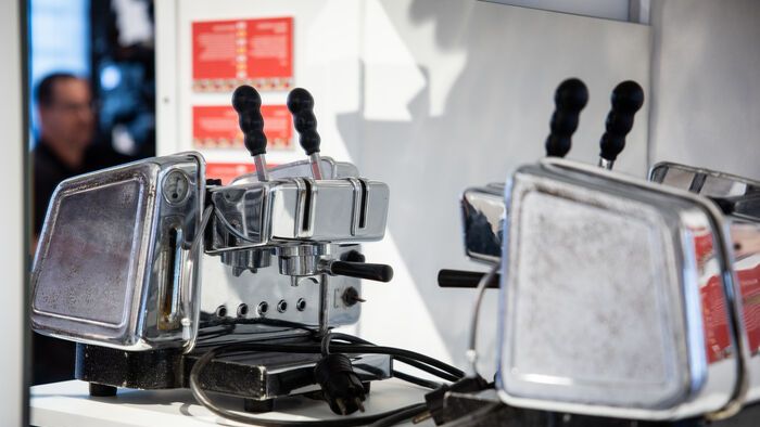 Fő a kávé kiállítás megnyitója