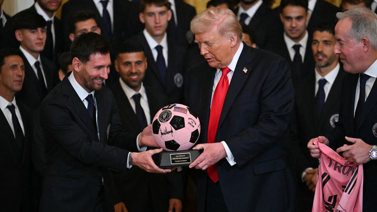 Messi hiába ajándékozta meg Trumpot, nem döntötte el a minden idők legjobbja vitát