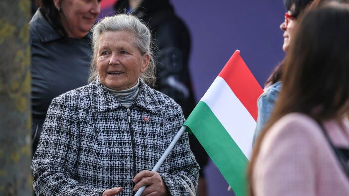 Orbán Viktor országjárás Esztergom
kampány
választás
