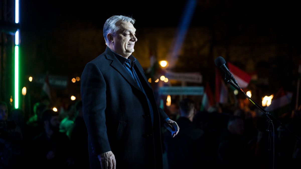 Orbán Viktor szavai kiütötték az elszabaduló brüsszeli háborúpárti politikust