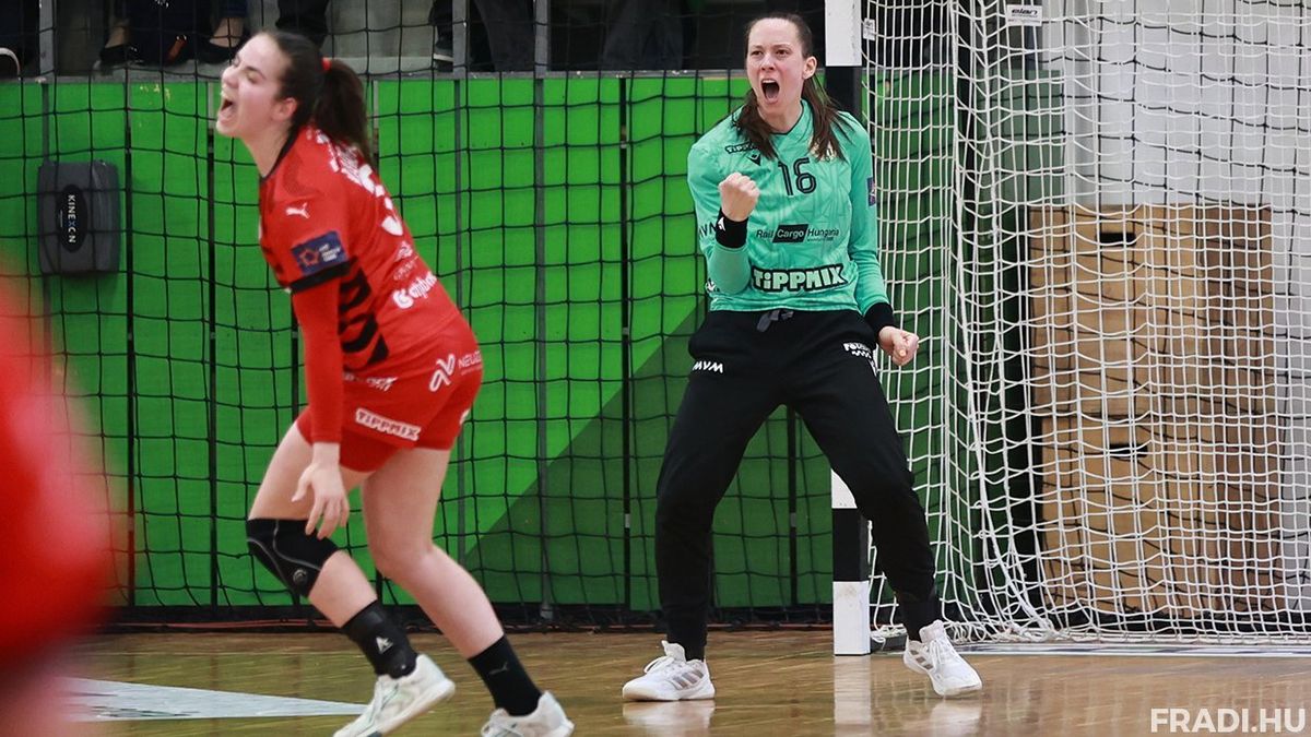 Böde-Bíró Blanka mellett másik korábbi játékosát, Klujber Katrint is kiemelte Elek Gábor a női kézilabda Magyar Kupa FTC–Esztergom negyeddöntője után