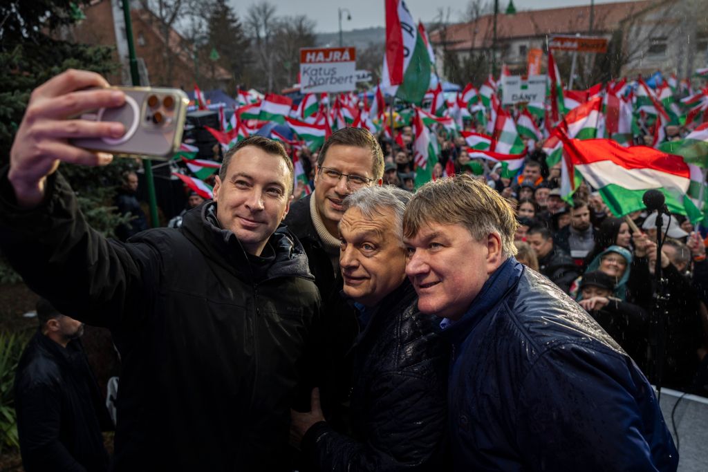 Orbán Viktor országjárása Pécel