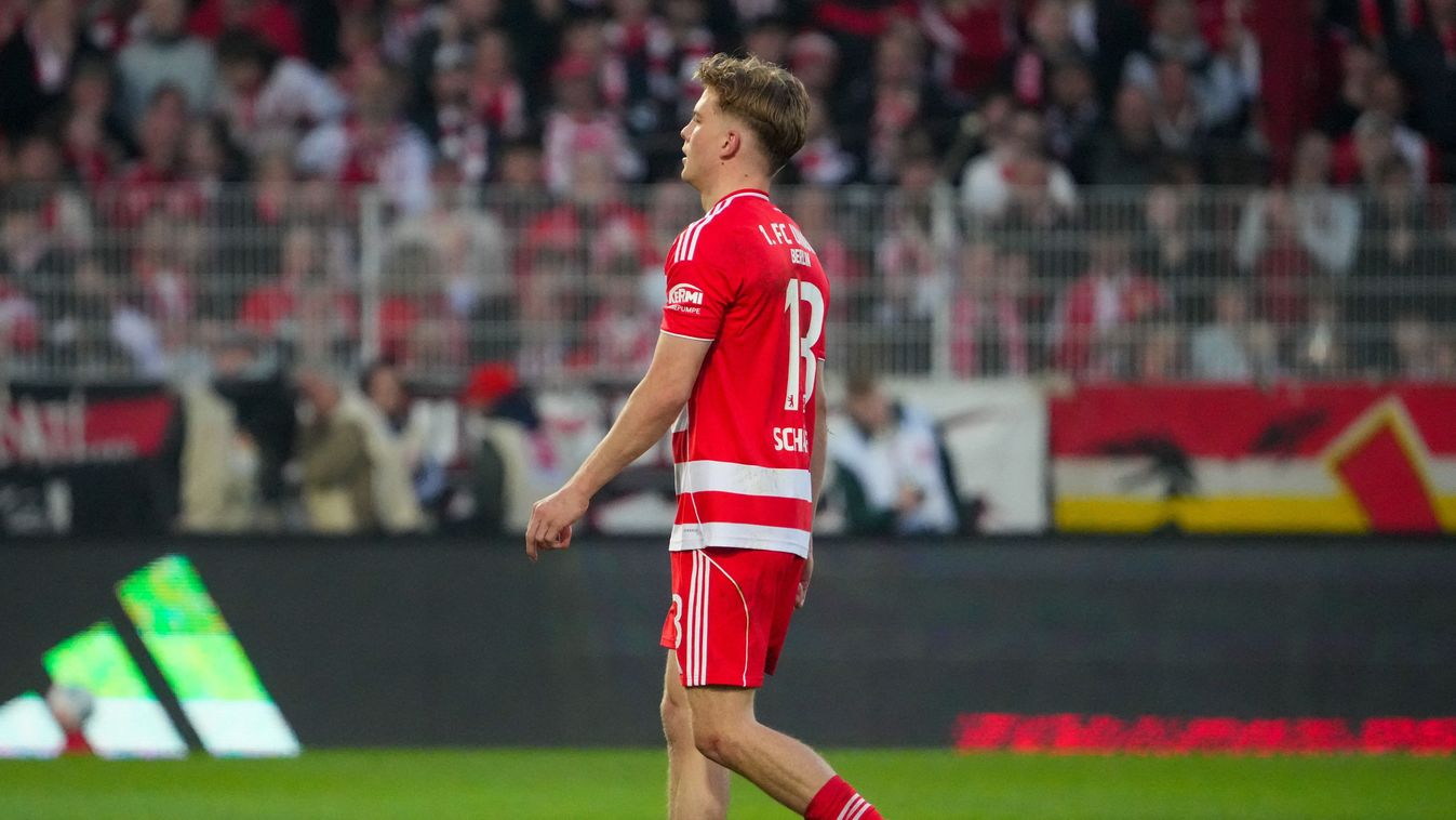 Schäfer András napra pontosan két év után kapott újra piros lapot