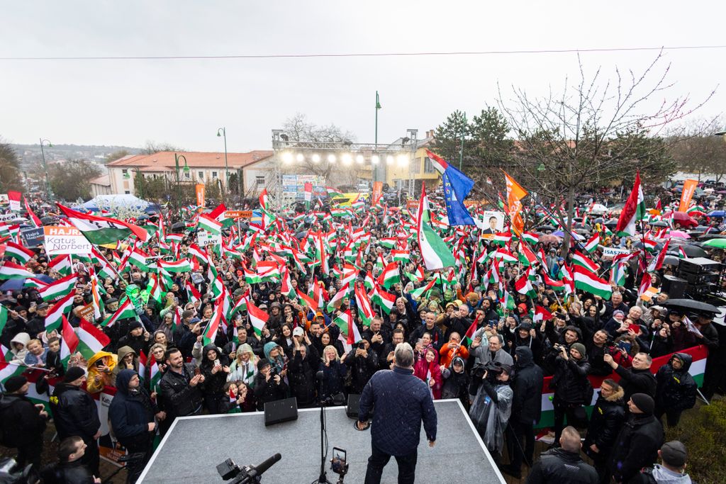 Orbán Viktor országjárása Pécel