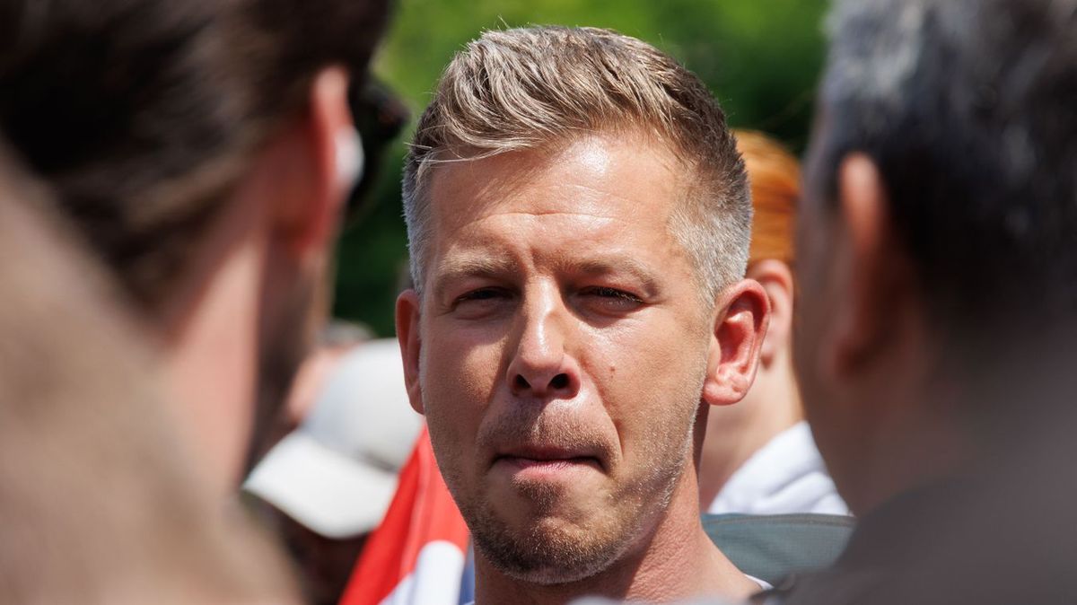 Pottyondy Edina, Magyar Péter