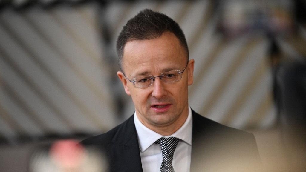 Szijjártó Péter: Magyarországnak minden háborúból ki kell maradnia