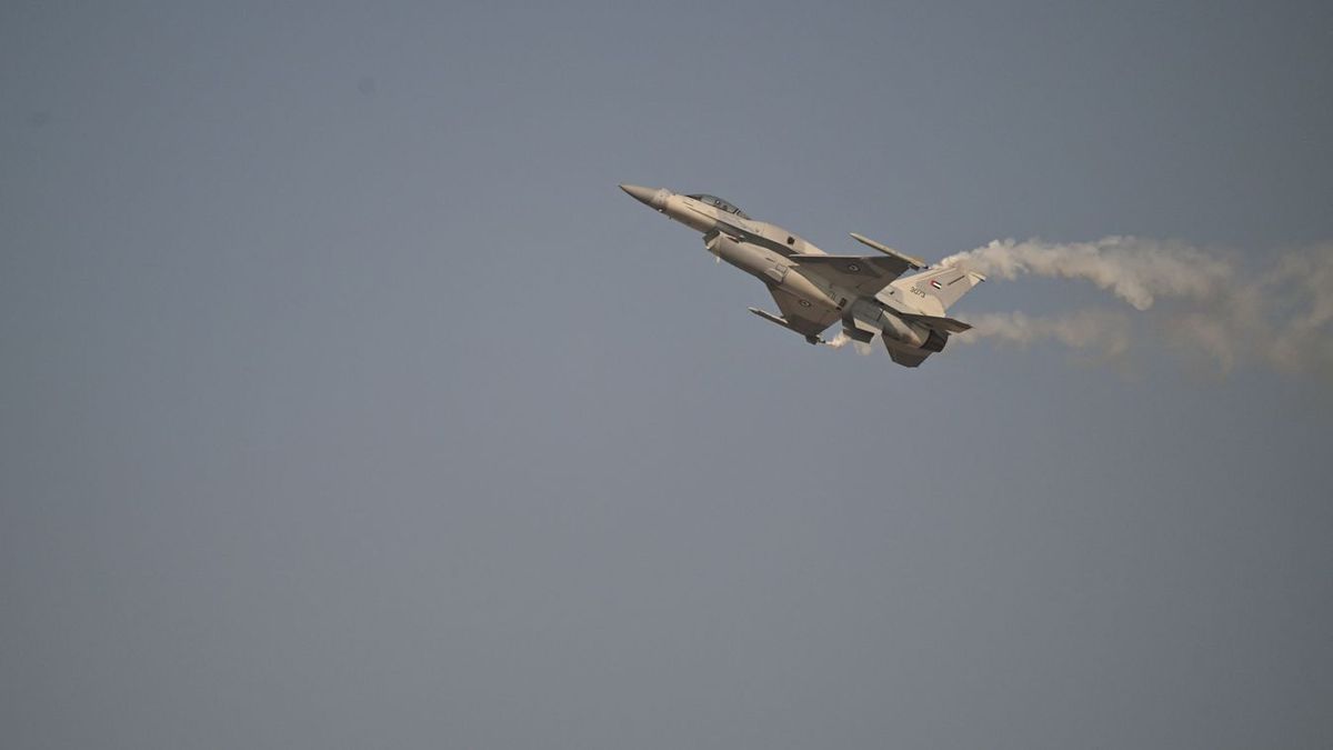 Görögország összesen négy F-16 Viper vadászgépet és két fregattot vetett be a védelmi műveletben, amelynek célja Ciprus megvédése egy esetleges iráni csapástól