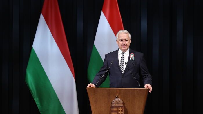 Állami kitüntetéseket adott át Semjén Zsolt a Karmelita kolostorban