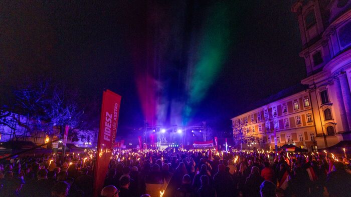 Eger Orbán Viktor országjárása